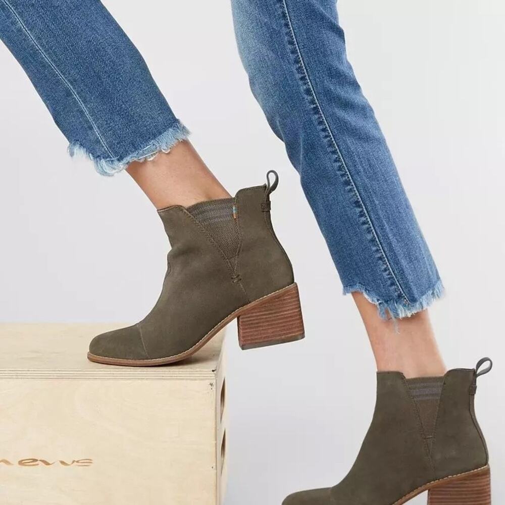 TOMS Esme Tarmac Olive Suede Chelsea Ankle Boots Women’s 9 Block Heel